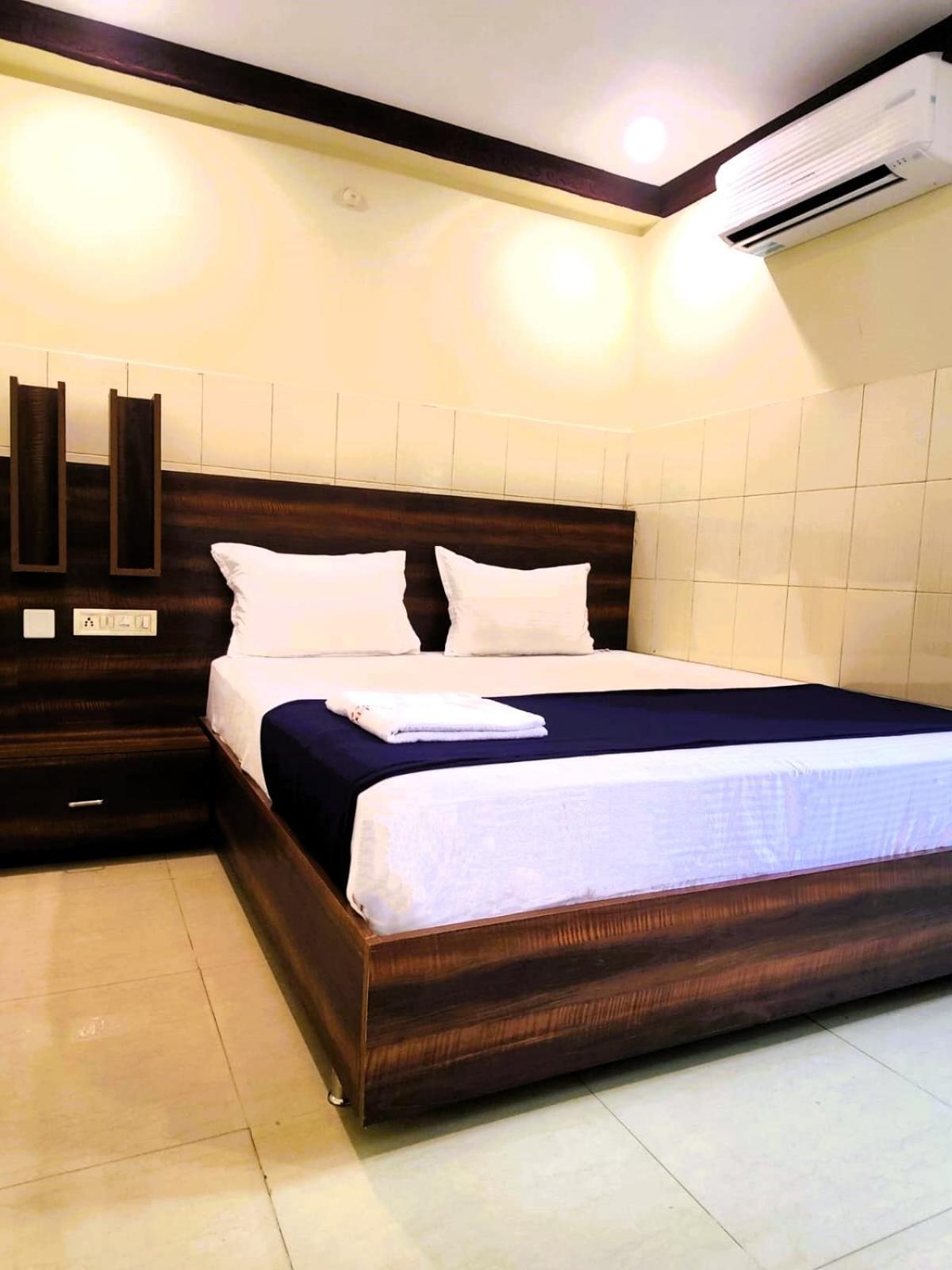 The Livin Residency Hotel Visakhapatnam Exterior photo